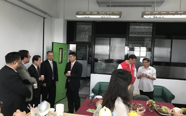 防災研究中心揭牌誌慶圖