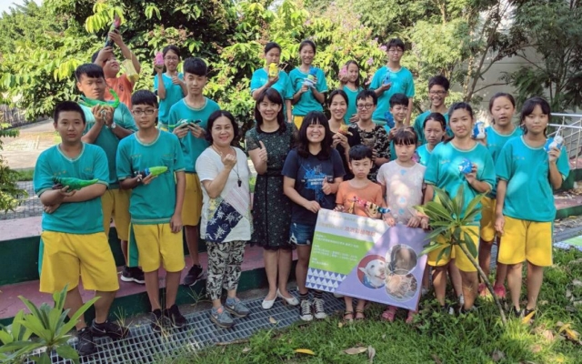 美學結合生命教育　公仔土捏塑流浪動物圖